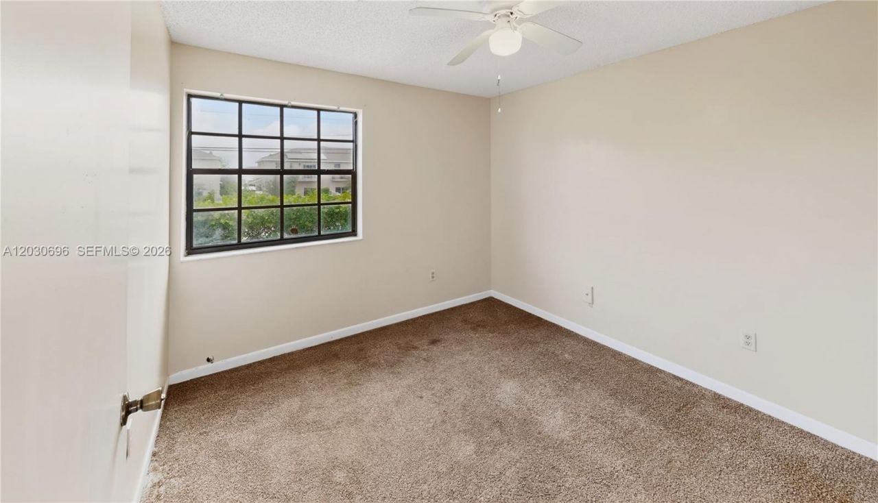 889 Hamilton Dr, Unit 889E, Homestead, FL 33034 Photo