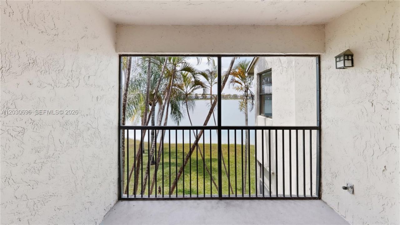 889 Hamilton Dr, Unit 889E, Homestead, FL 33034 Photo