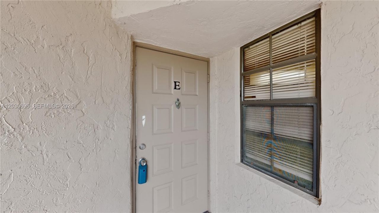 889 Hamilton Dr, Unit 889E, Homestead, FL 33034 Photo