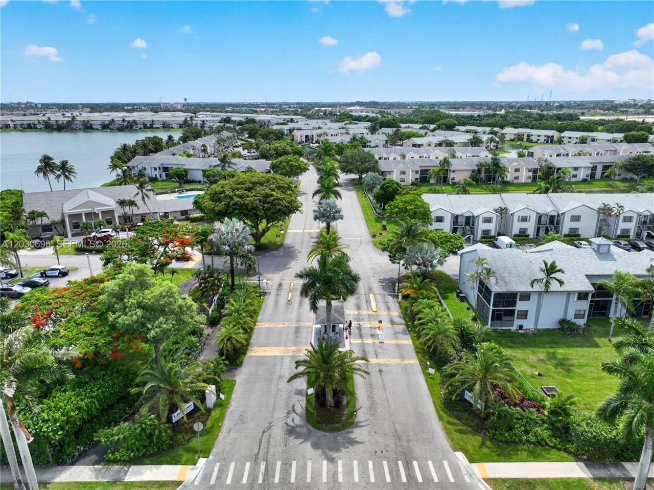 889 Hamilton Dr, Unit 889E, Homestead, FL 33034 Photo