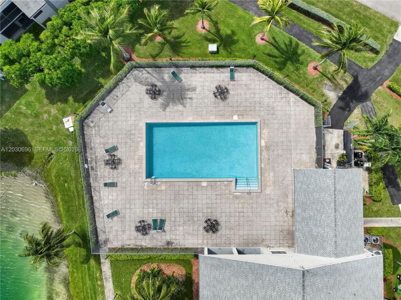889 Hamilton Dr, Unit 889E, Homestead, FL 33034 Photo