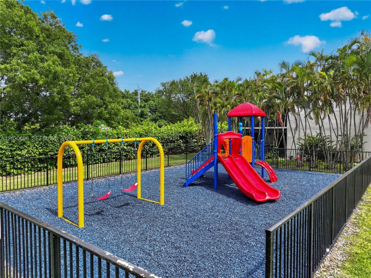 889 Hamilton Dr, Unit 889E, Homestead, FL 33034 Photo