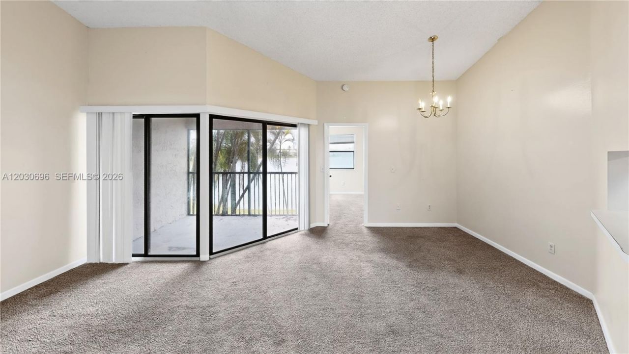 889 Hamilton Dr, Unit 889E, Homestead, FL 33034 Photo