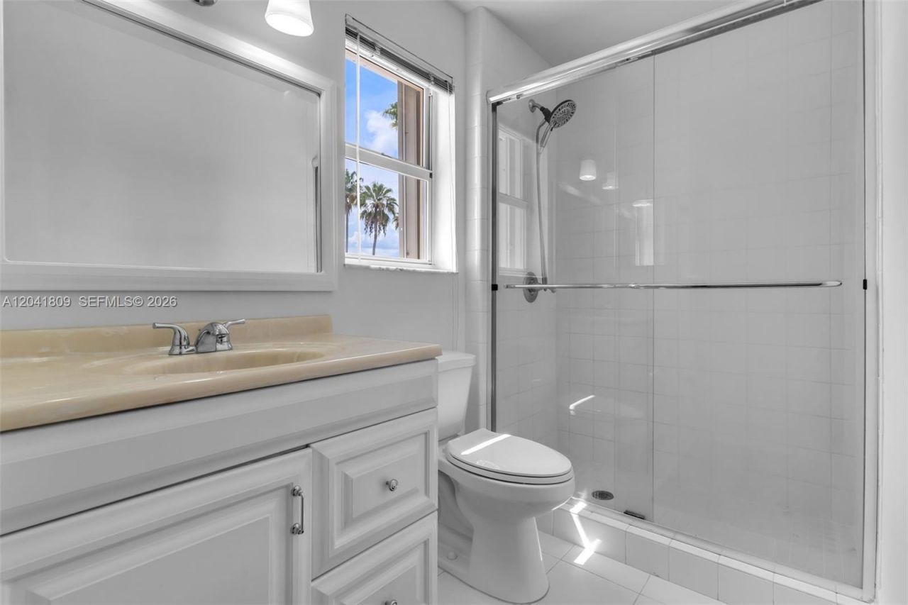 4766 SW 154th Ave , Miami, FL 33185 Photo