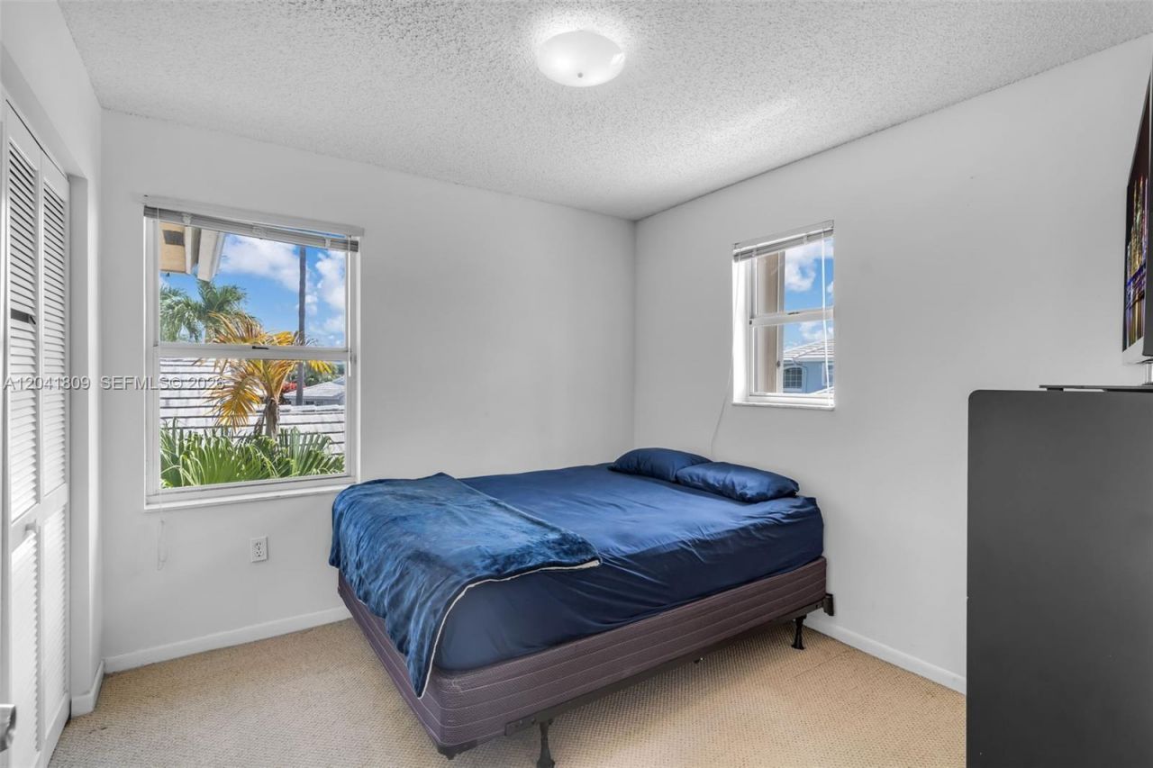 4766 SW 154th Ave , Miami, FL 33185 Photo
