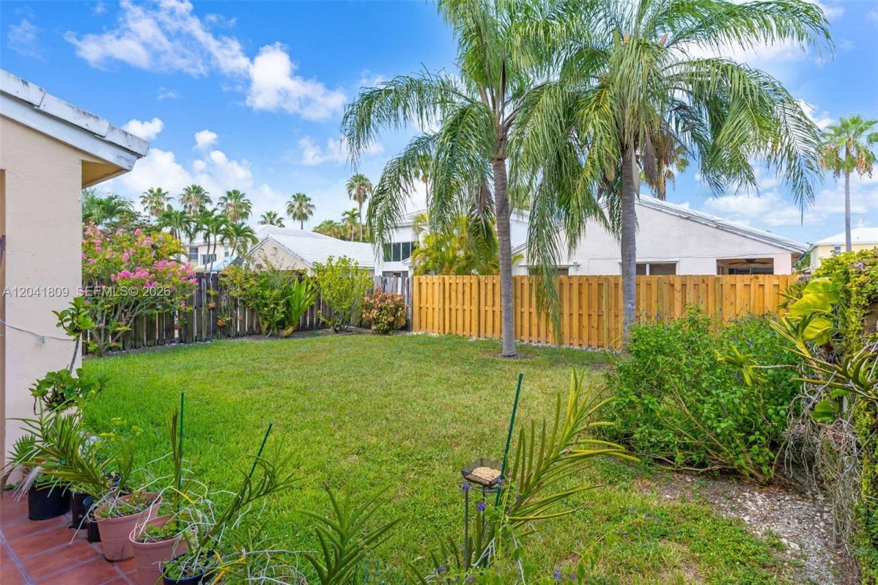 4766 SW 154th Ave , Miami, FL 33185 Photo
