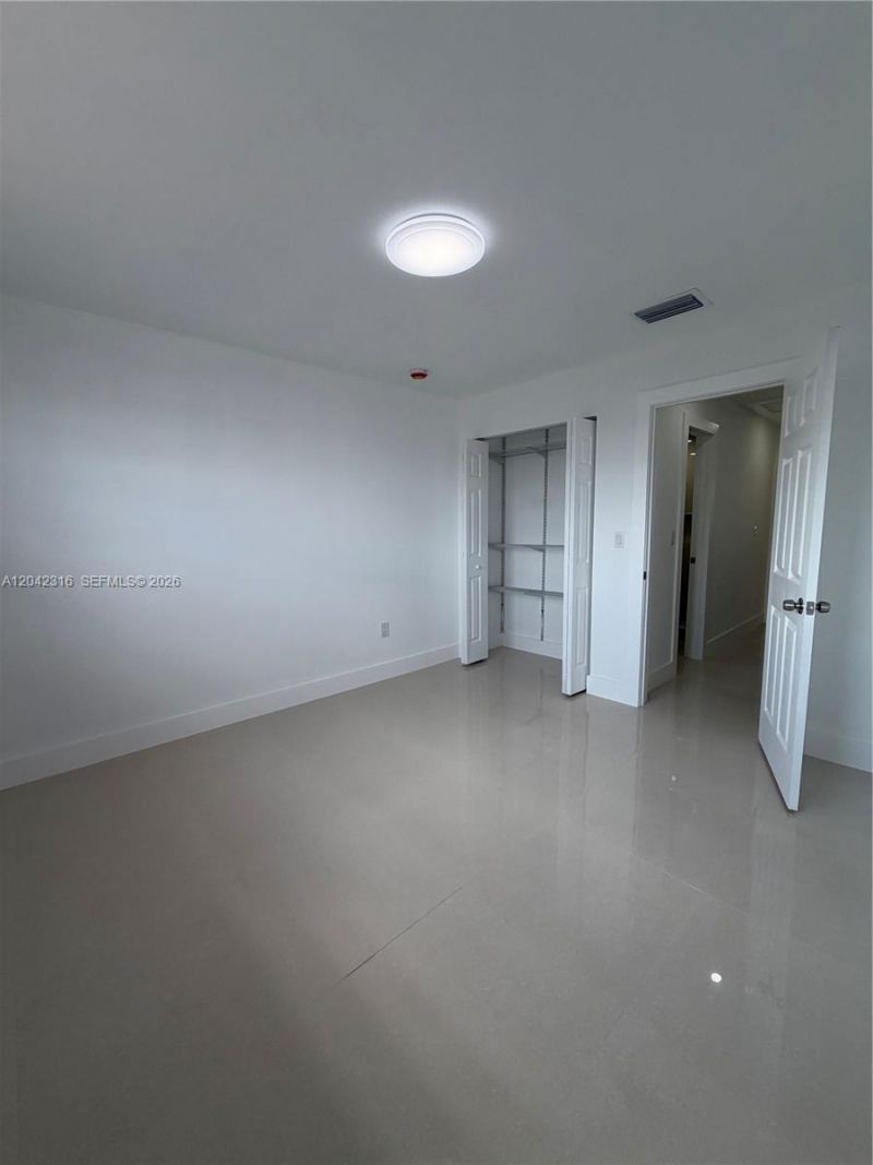 1551 W Okeechobee Rd , Unit 9, Hialeah, FL 33010 Photo