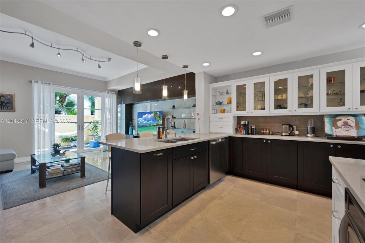 18345 NE 30th Pl , Unit 18345, Aventura, FL 33160 Photo