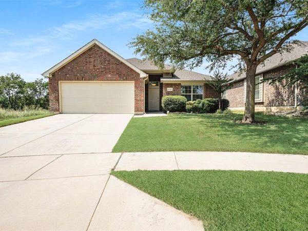 5725 Dunraven Trail, Fort Worth, TX 76244
