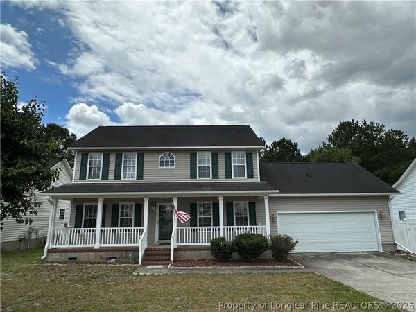 3679 Pioneer Drive , Hope Mills, NC 28348