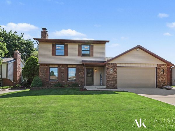 3714 Oskalossa Drive SW, Grandville, MI 49418