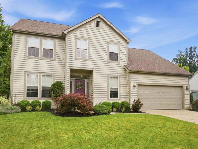 4894 Longbenton Way, Dublin, OH 43017 Photo 2