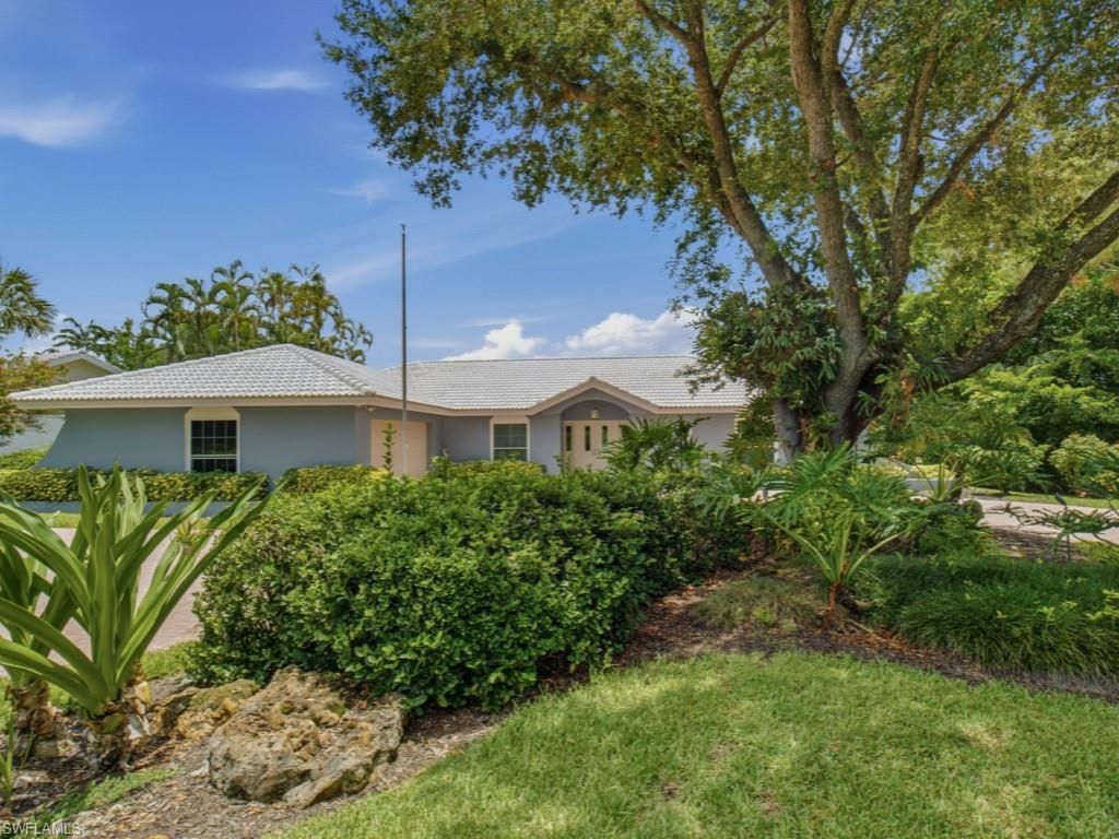 740 Bald Eagle Dr, Unit 40, Naples, FL 34105 Photo