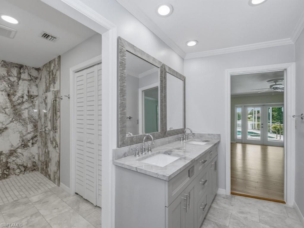 740 Bald Eagle Dr, Unit 40, Naples, FL 34105 Photo
