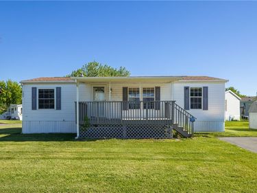 132 Locust Drive , Hamlin, NY 14464