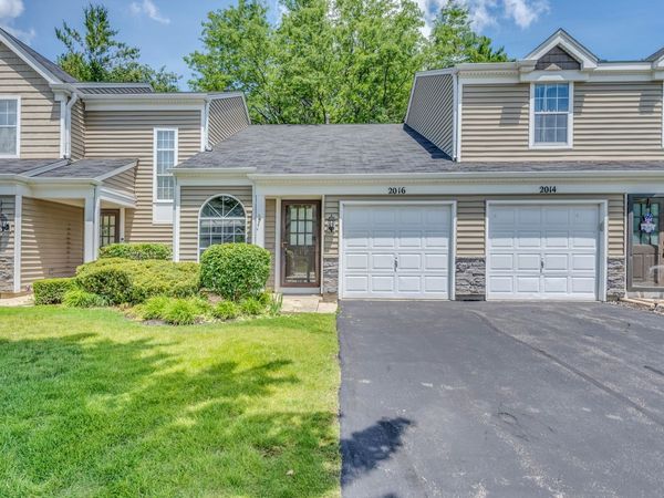 2016 Muirfield Circle , Elgin, IL 60123