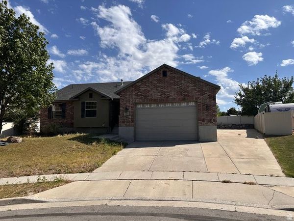 6804 S MAJESTIC RD , West Jordan, UT 84081