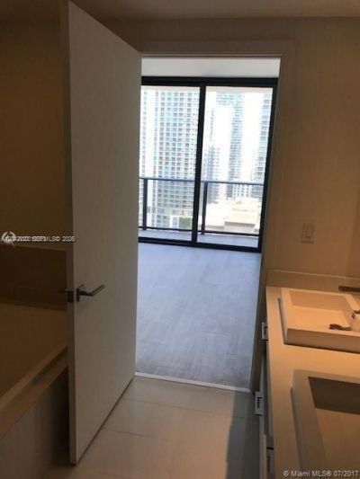 55 SW 9th St , Unit 2103, Miami, FL 33130 Photo