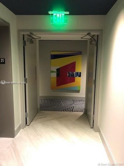 55 SW 9th St , Unit 2103, Miami, FL 33130 Photo