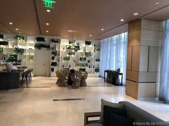 55 SW 9th St , Unit 2103, Miami, FL 33130 Photo