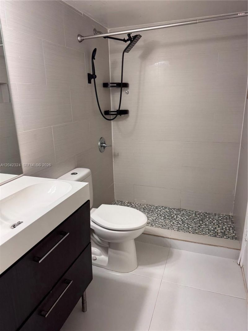 18830 NW 57th Ave, Unit 106, Hialeah, FL 33015 Photo