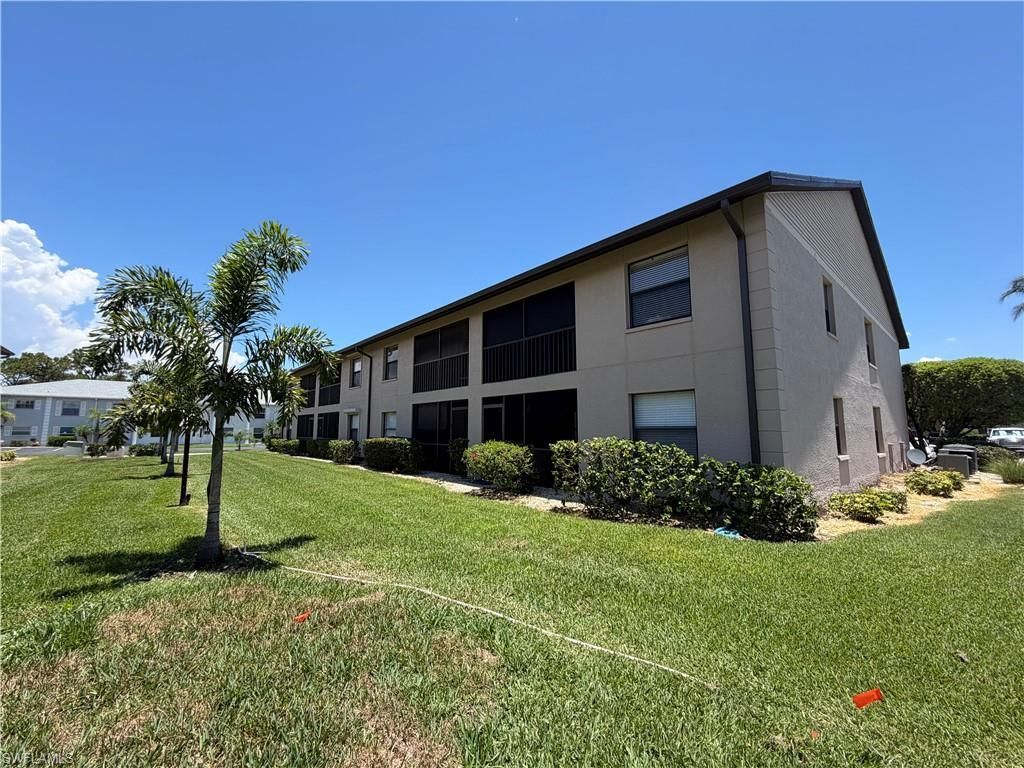 5735 Foxlake Dr, Unit 6, North Fort Myers, FL 33917 Photo