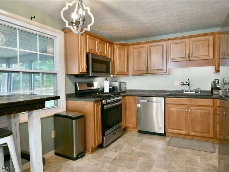94 Camrose Drive, Niles, OH 44446 Photo 14