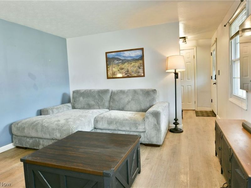 94 Camrose Drive, Niles, OH 44446 Photo 5