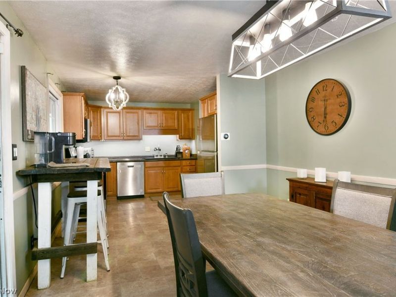 94 Camrose Drive, Niles, OH 44446 Photo 9