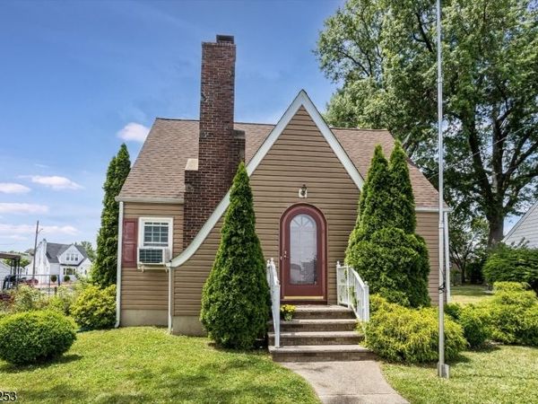 3 Lucien Pl, Linden, NJ 07036