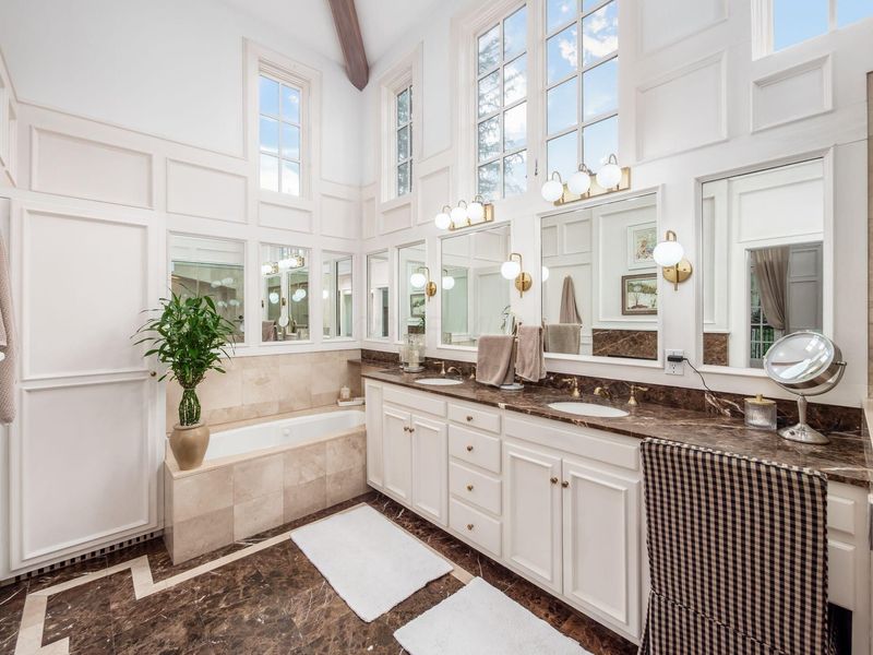 2674 E Broad Street, Bexley, OH 43209 Photo 45