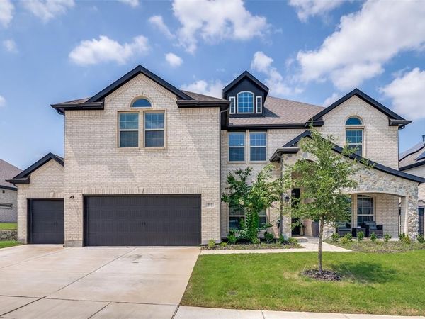712 Stearman Lane, Fate, TX 75087