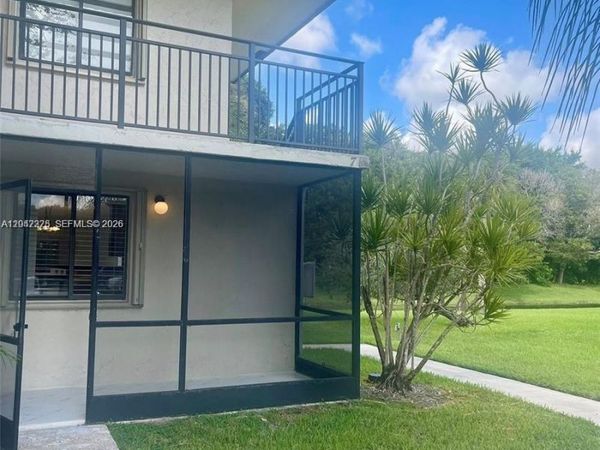 403 Lakeview Dr , Unit 106, Weston, FL 33326