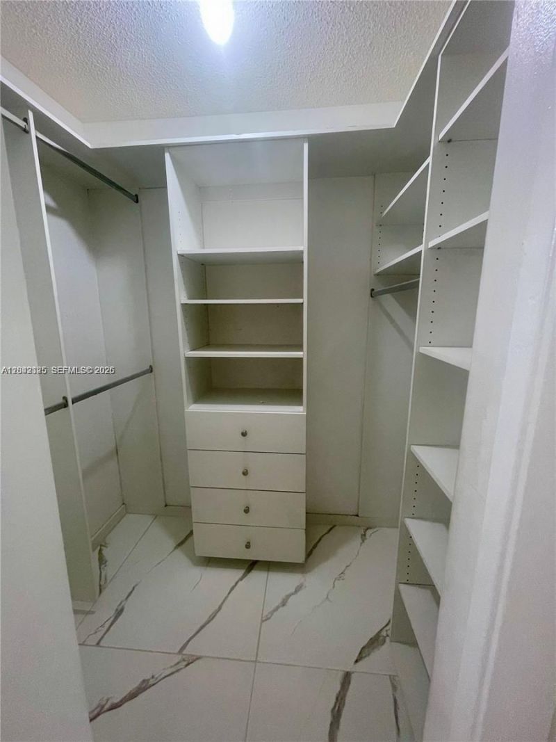 403 Lakeview Dr , Unit 106, Weston, FL 33326 Photo