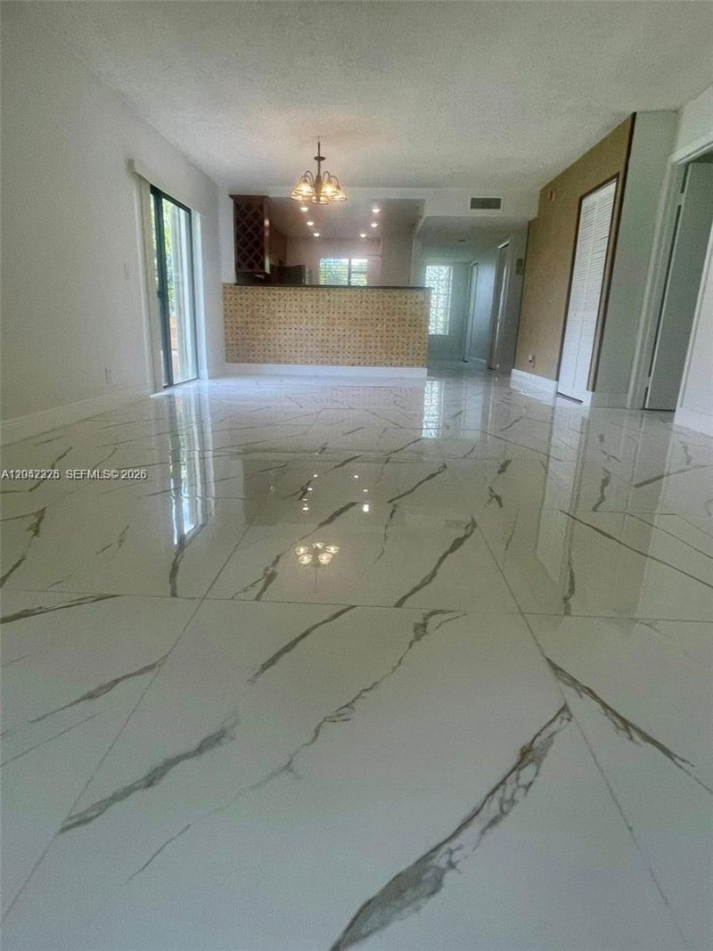 403 Lakeview Dr , Unit 106, Weston, FL 33326 Photo