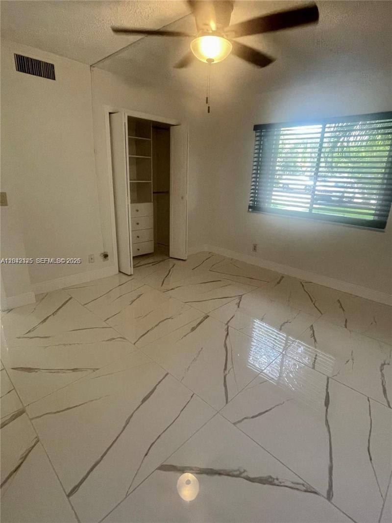 403 Lakeview Dr , Unit 106, Weston, FL 33326 Photo