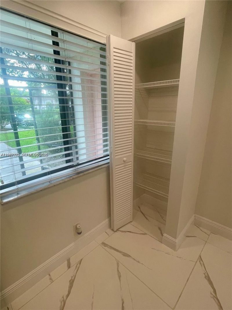 403 Lakeview Dr , Unit 106, Weston, FL 33326 Photo