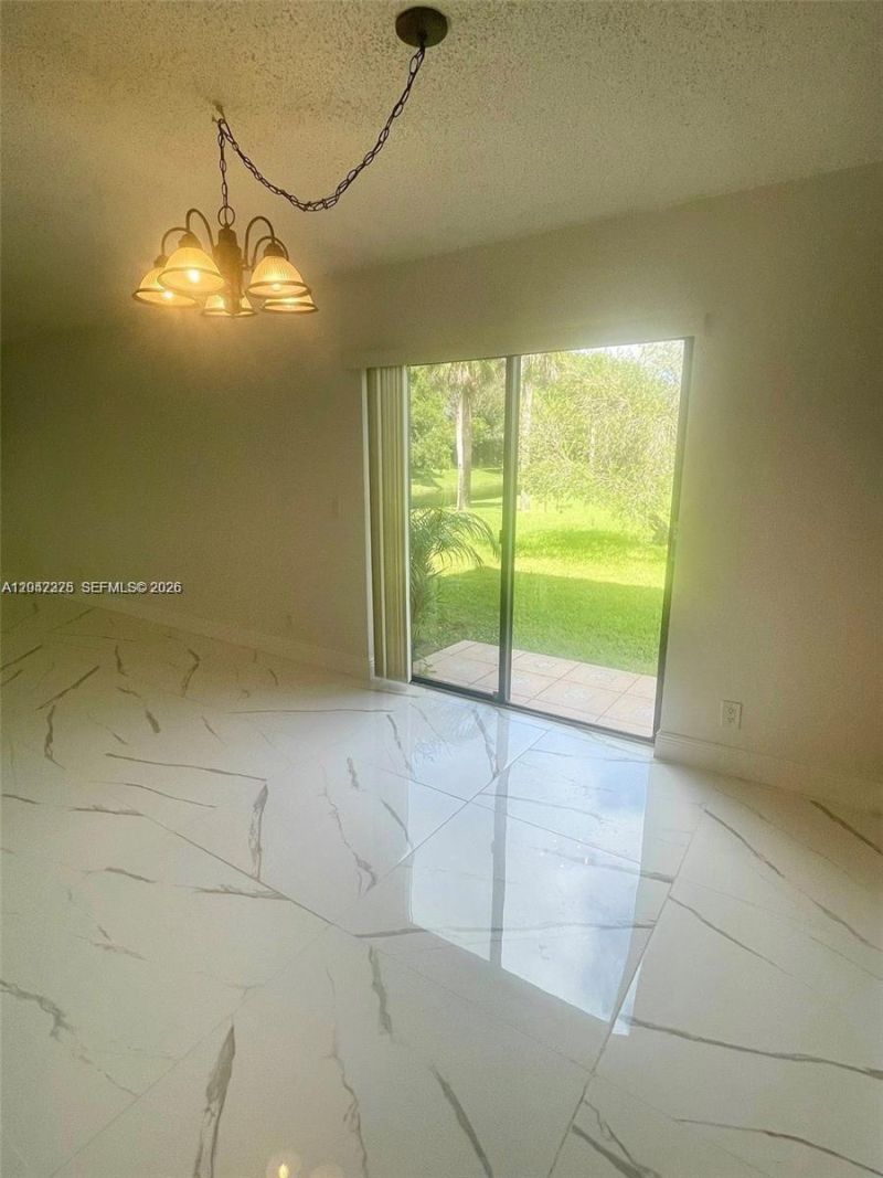 403 Lakeview Dr , Unit 106, Weston, FL 33326 Photo