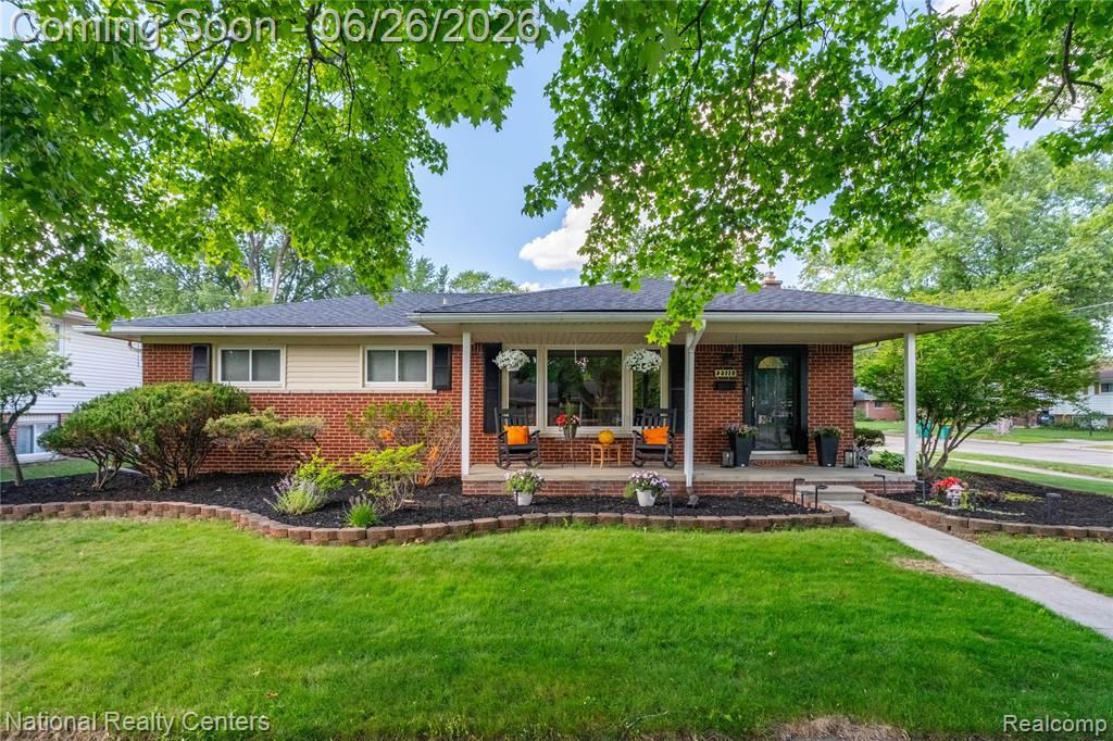 33112 Kirby Street, Farmington, MI 48336 Main Photo