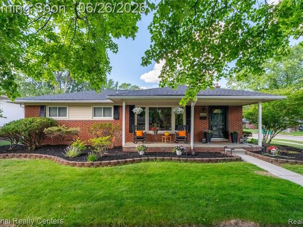33112 Kirby Street, Farmington, MI 48336