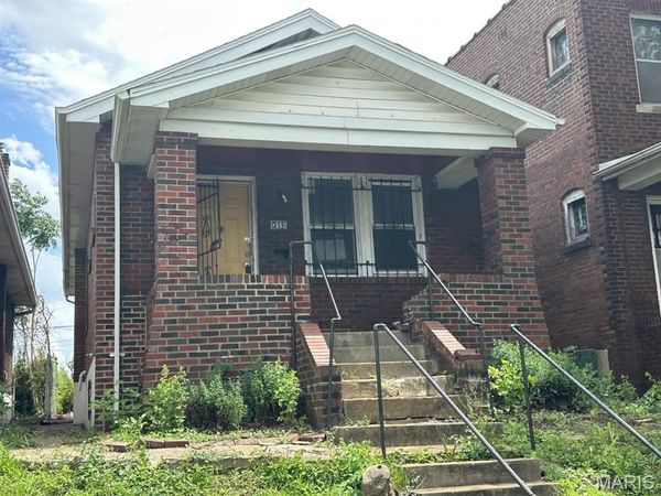 4552 Arlington Avenue , St Louis, MO 63120