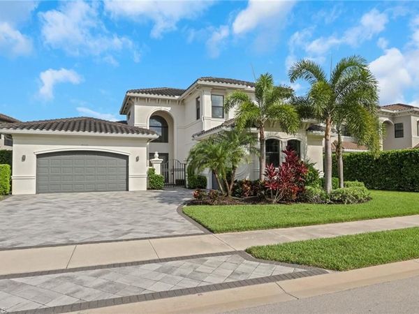 4509 Azalea DR, NAPLES, FL 34119