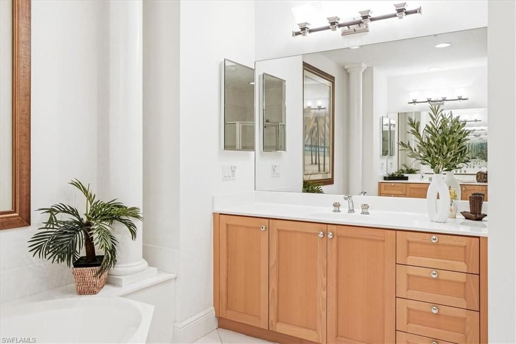 3730 Montreux Ln , Unit 104, Naples, FL 34114 Photo