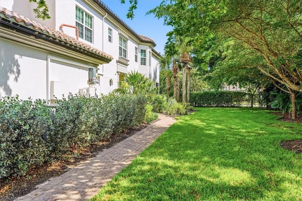 3730 Montreux Ln , Unit 104, Naples, FL 34114 Photo