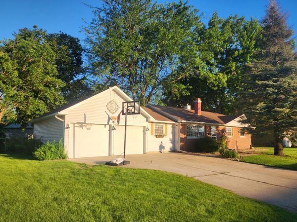 315 Maple Drive , Morris, IL 60450