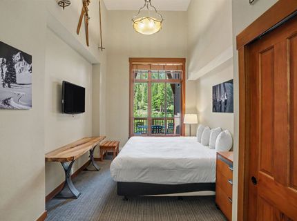 1850 Village South Road, Olympic Valley, CA 96146 Photo