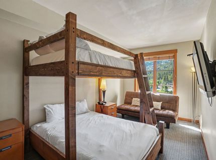 1850 Village South Road, Olympic Valley, CA 96146 Photo