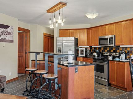 1850 Village South Road, Olympic Valley, CA 96146 Photo