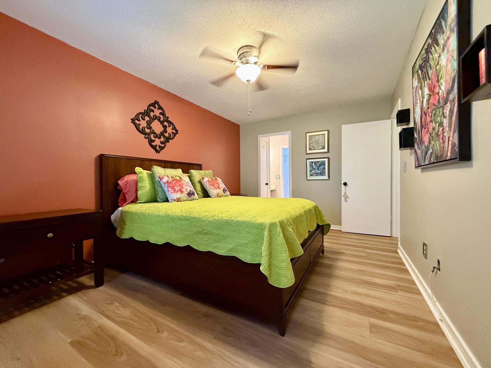 352 Sandpiper Photo 23