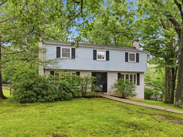 202 Falconhurst Drive, Pittsburgh, PA 15238